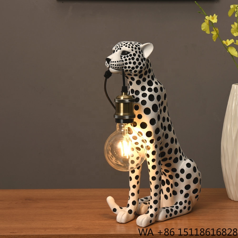 Home Office Lamp - Modern Art Animal Leopard Resin Sculpture
