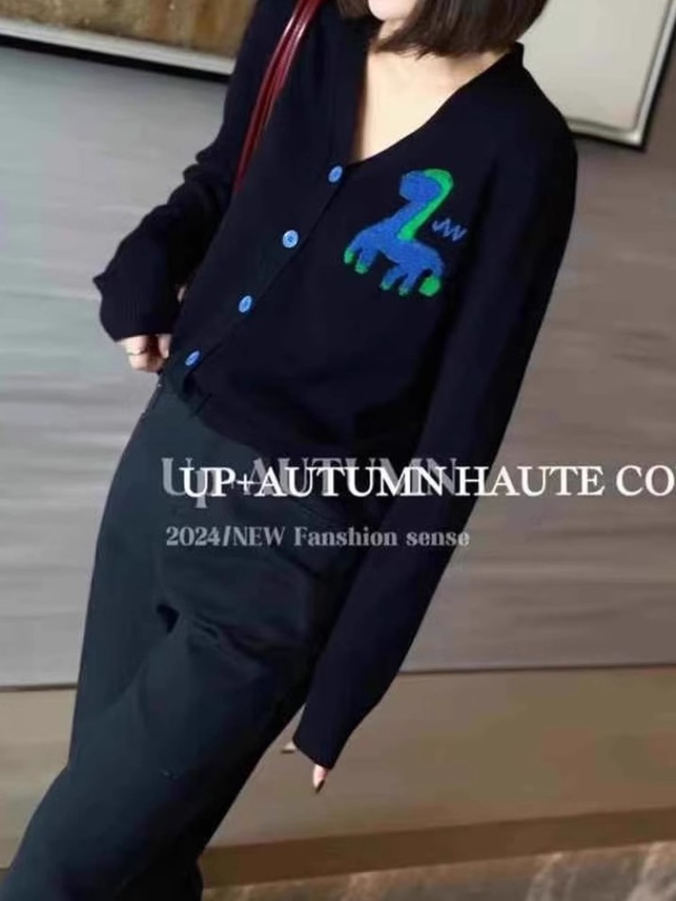 European station V-neck 100%ca - Home Office 2024 review and price